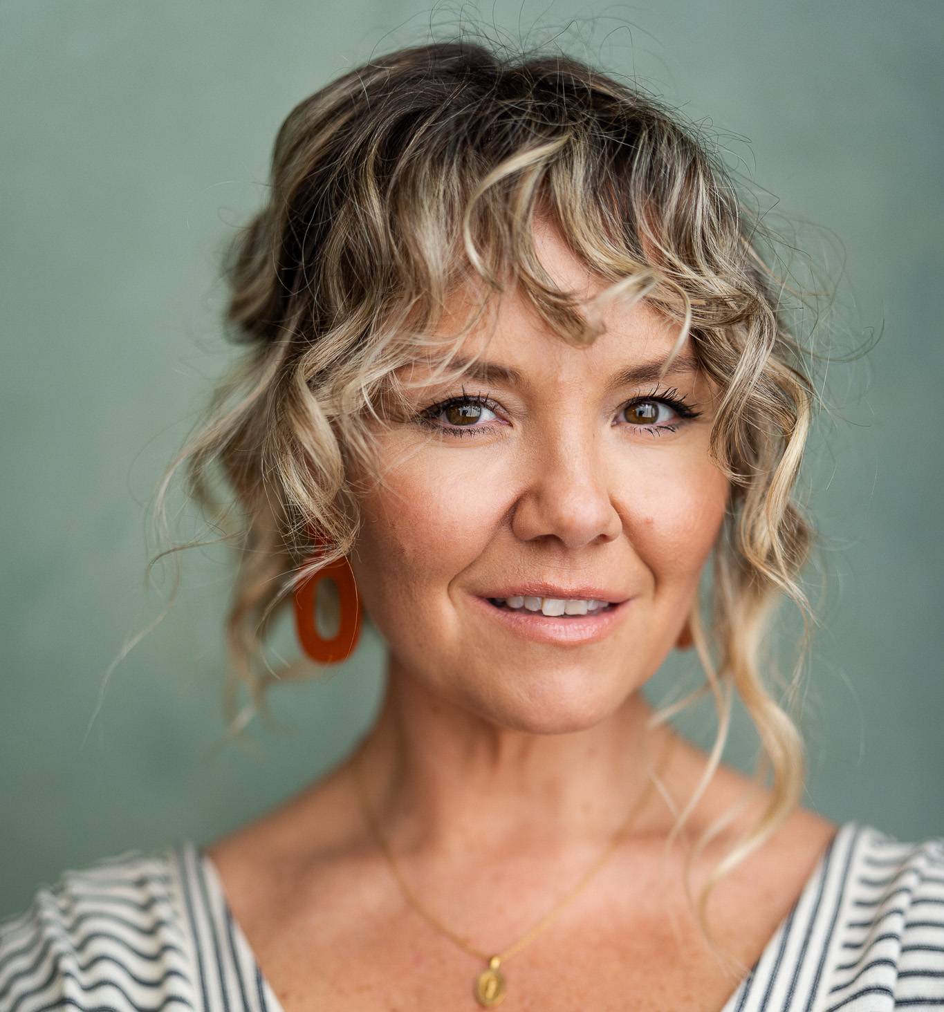 Headshot of Charlie Brooks